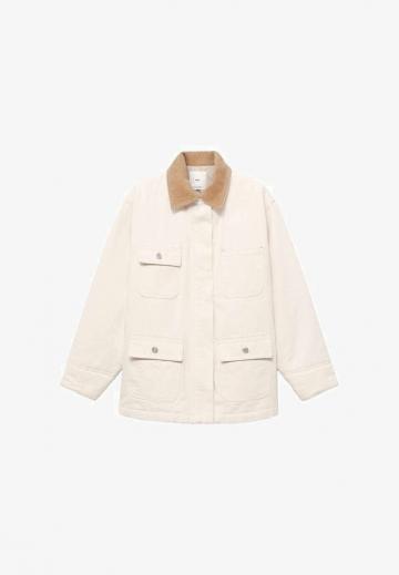 Куртка с накладнымит карманами