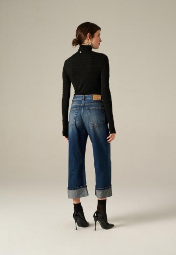 Свободные джинсы