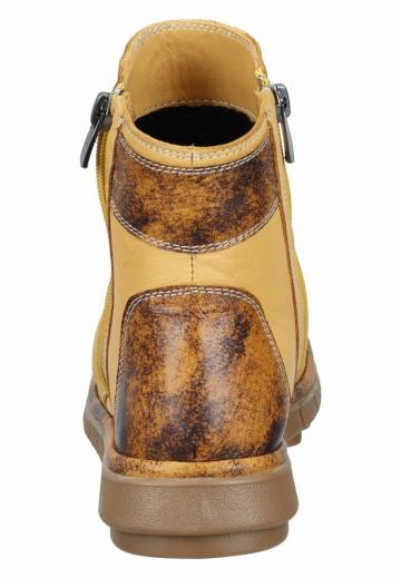 Зимние ботинки