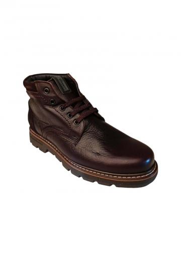 Ботинки на шнуровке