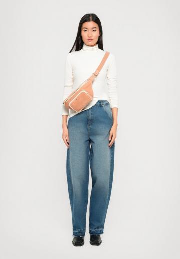 Сумка на пояс