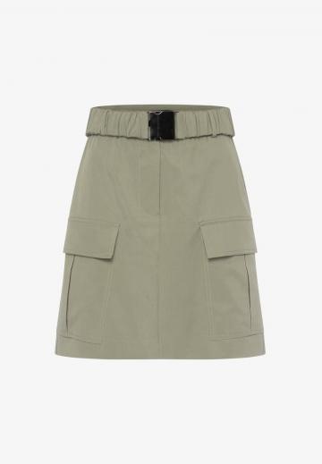 Юбка с накладными карманами