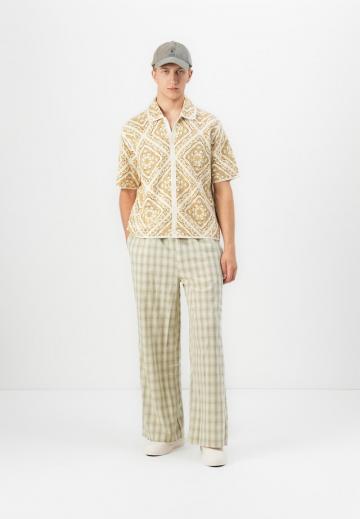 Рубашка с коротким рукавом