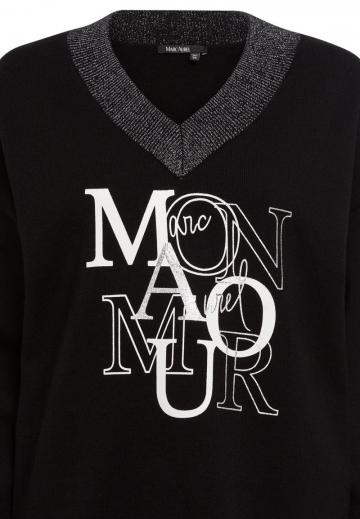 Пуловер с вырезом V