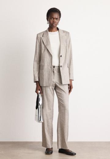 Длинный блейзер