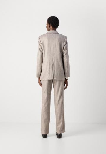 Длинный блейзер