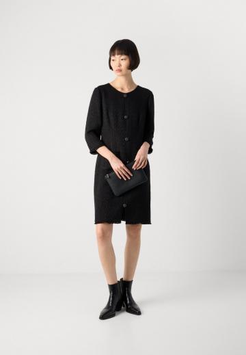 Платье футляр