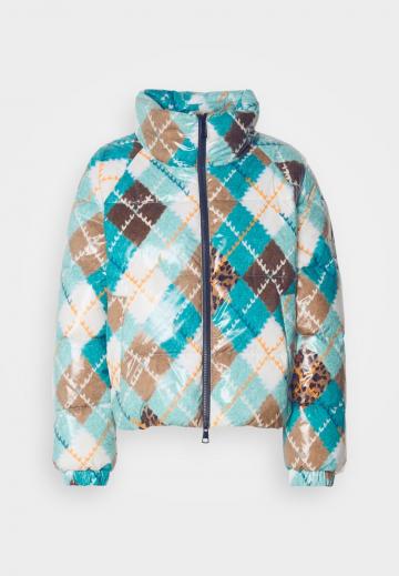 Зимняя куртка