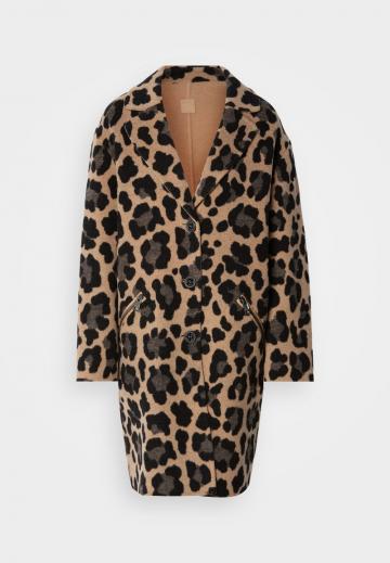 Шерстяное пальто