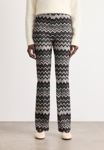 Прямые брюки