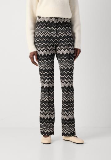 Прямые брюки