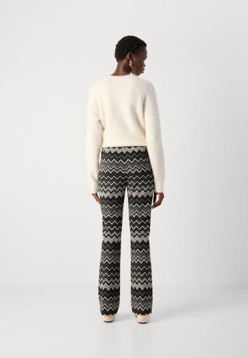 Прямые брюки