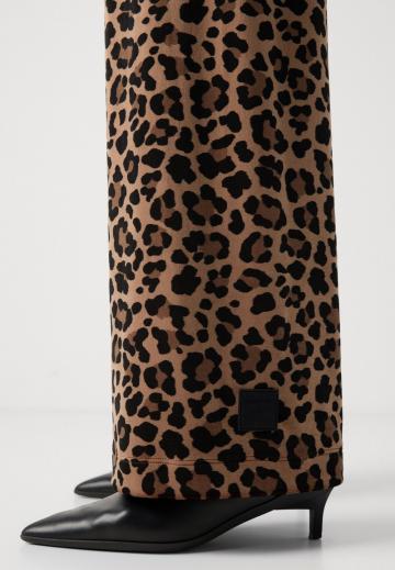 Прямые брюки