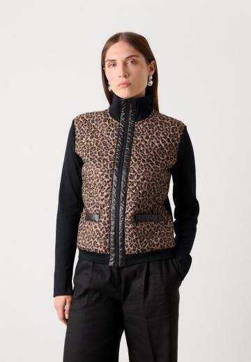 Вязаная кофта