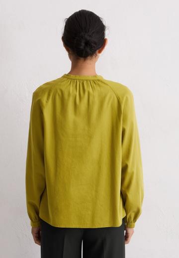 Атласная блузка