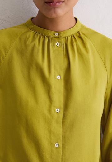 Атласная блузка