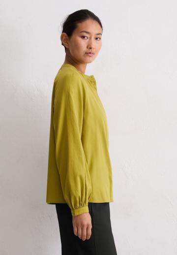 Атласная блузка