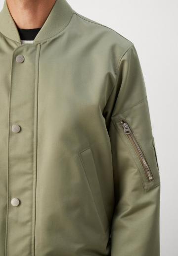 Куртка бомбер