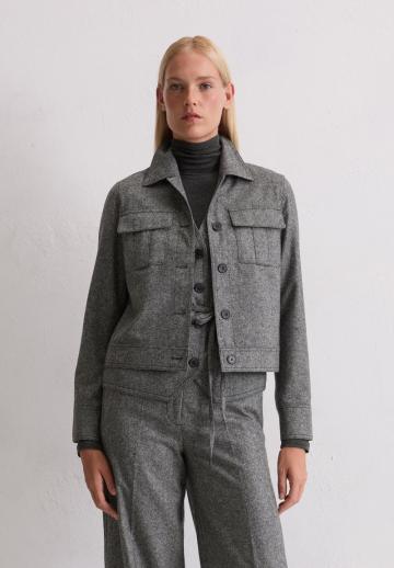 Короткая куртка