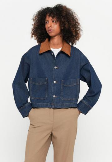 Джинсовая куртка