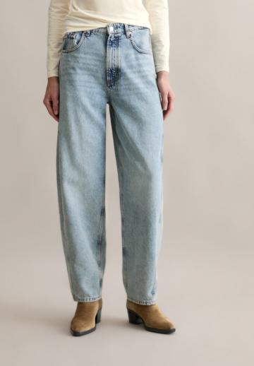 Джинсы