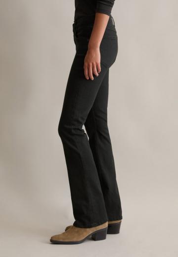 Клешеные джинсы