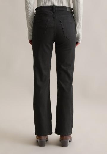 Клешеные джинсы