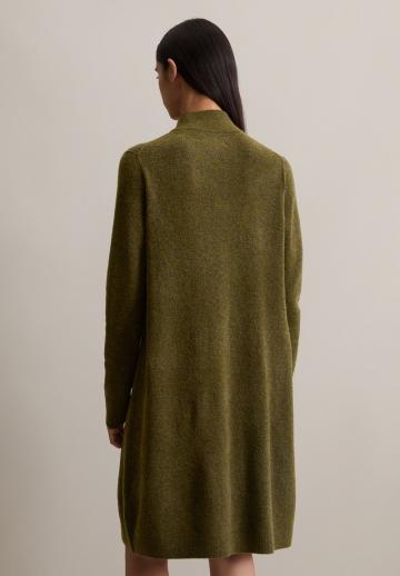 Вязаное платье