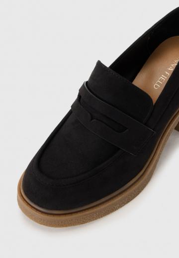 Туфли на высоком каблуке