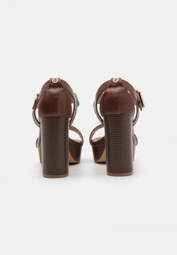 Босоножки на платформе