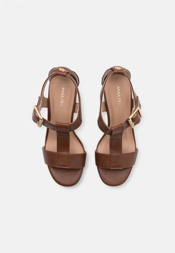 Босоножки на платформе