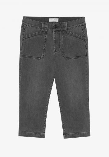 Узкие джинсы