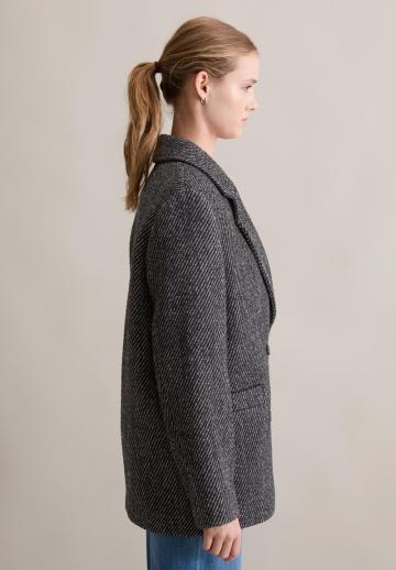 Короткое пальто