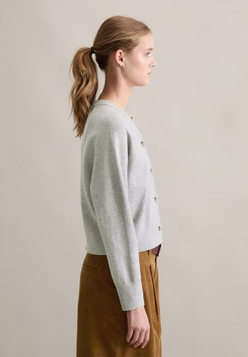 Вязаная кофта