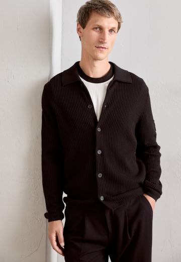 Вязаная кофта