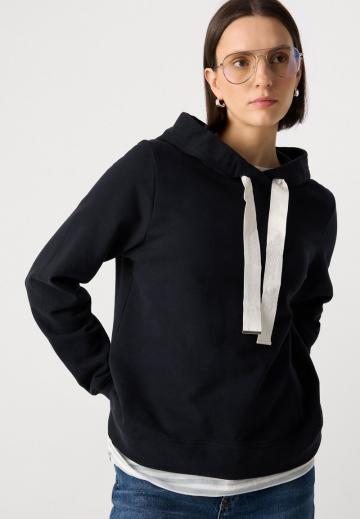 Пуловер с капюшоном