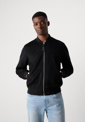 Куртка бомбер