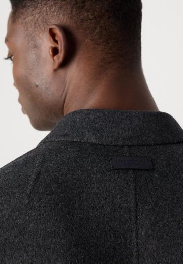 Шерстяное пальто