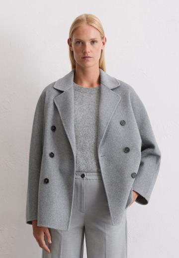 Короткое пальто