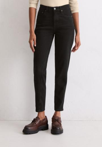 Короткие джинсы