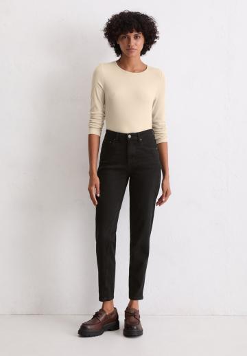 Короткие джинсы