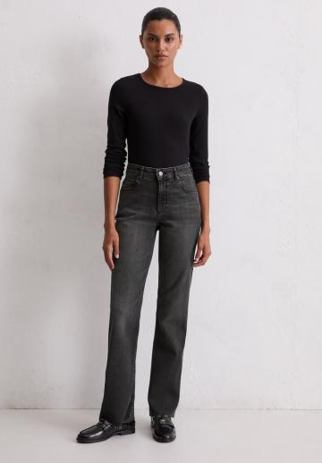 Клешеные брюки