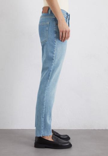 Джинсы
