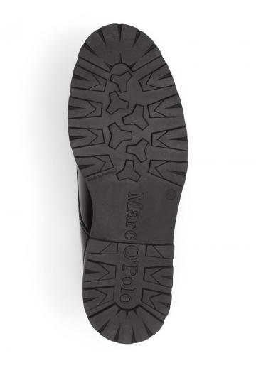 Ботинки на шнуровке