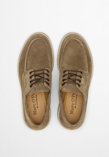 Ботинки на шнуровке