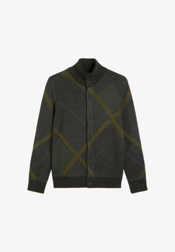 Вязаная кофта