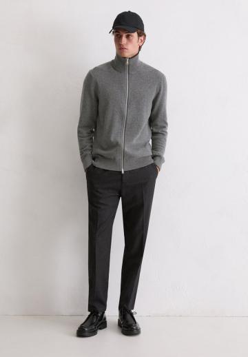 Вязаная кофта