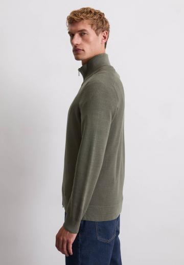 Вязаная кофта