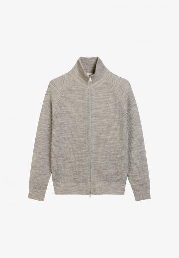 Вязаная кофта