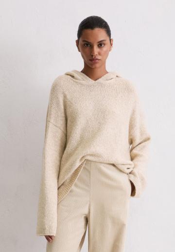 Пуловер с капюшоном